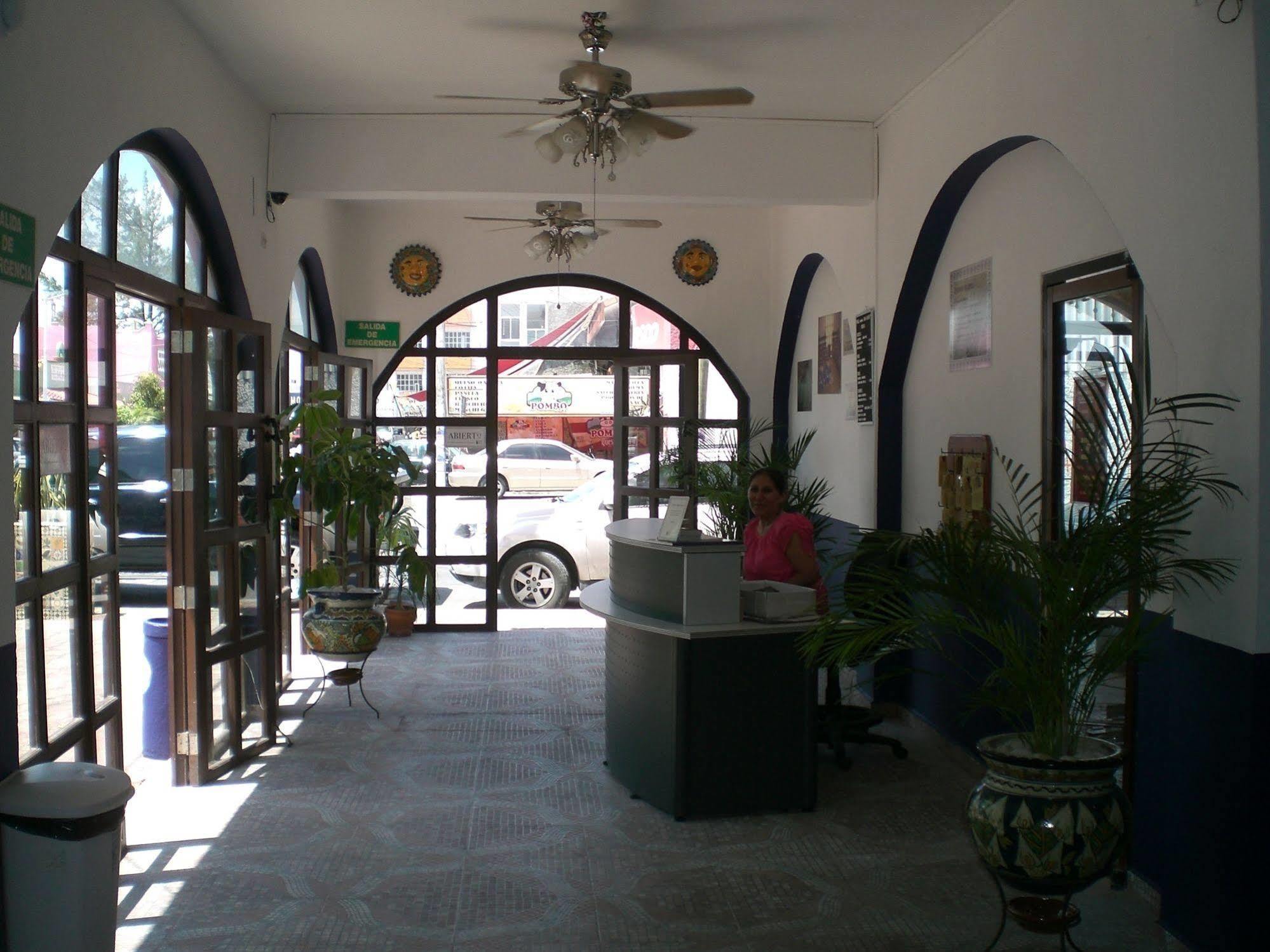 Hotel Colonial San Carlos Cancun Exterior photo